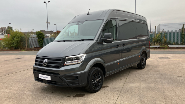 Volkswagen Crafter Cr35 Mwb Diesel Fwd 2.0 TDI 140PS Commerce Plus Low Roof Van